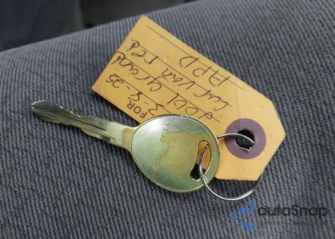 2001 Dodge Grand Caravan Sport из США, поврежденный, VIN 2B4GP44G31R185996